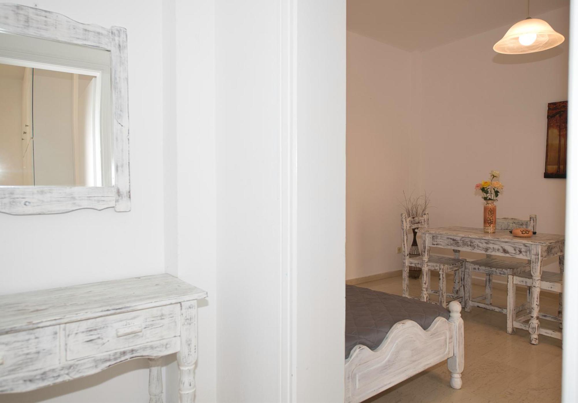 Ira Apartments Kamári 외부 사진