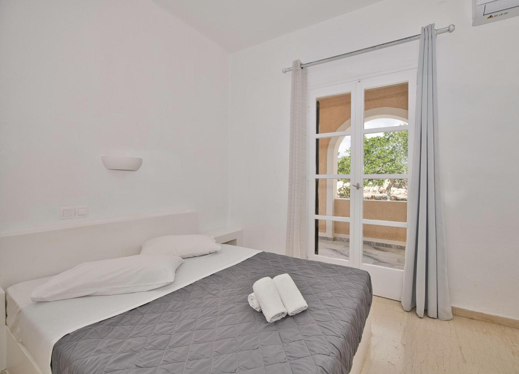 Ira Apartments Kamári 외부 사진