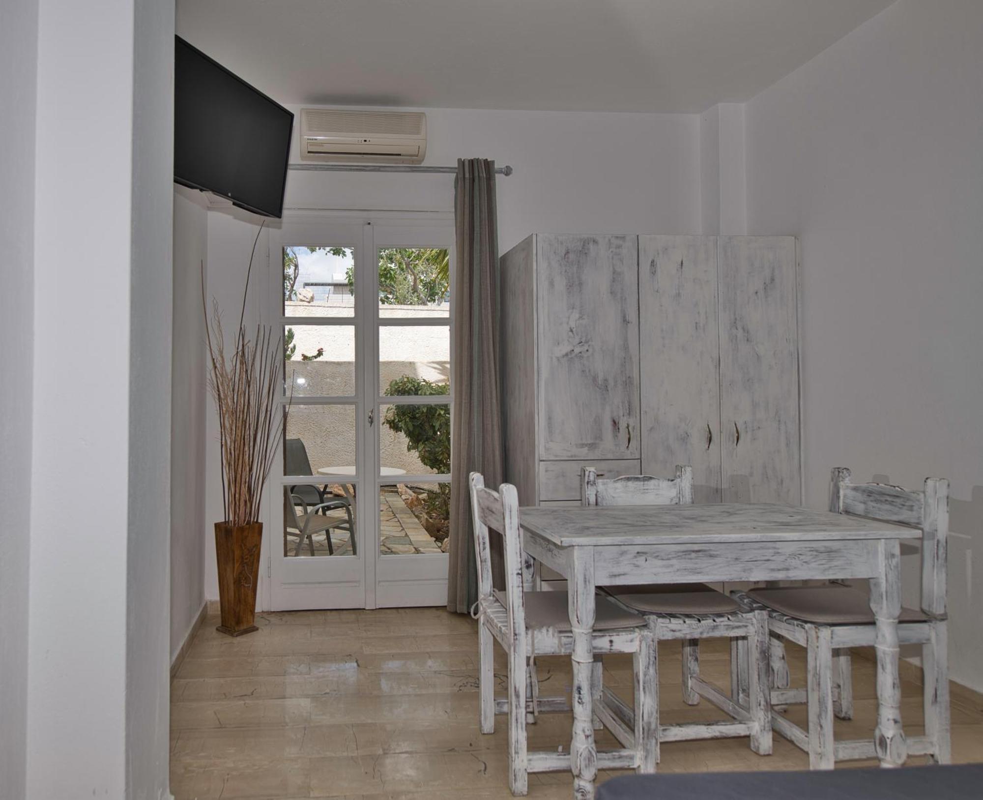 Ira Apartments Kamári 외부 사진