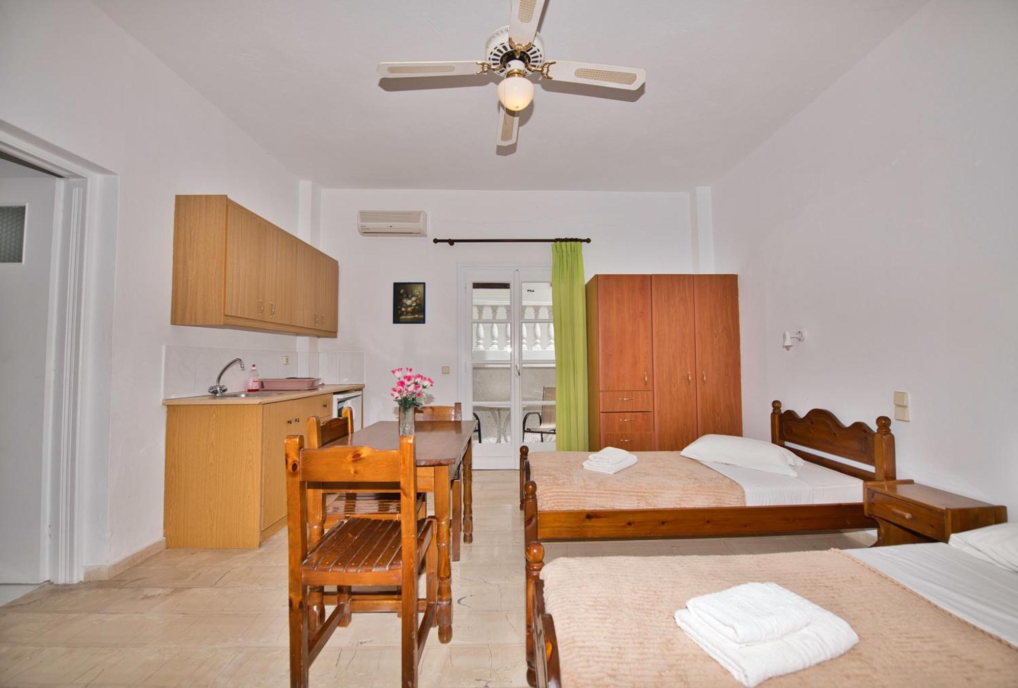 Ira Apartments Kamári 외부 사진