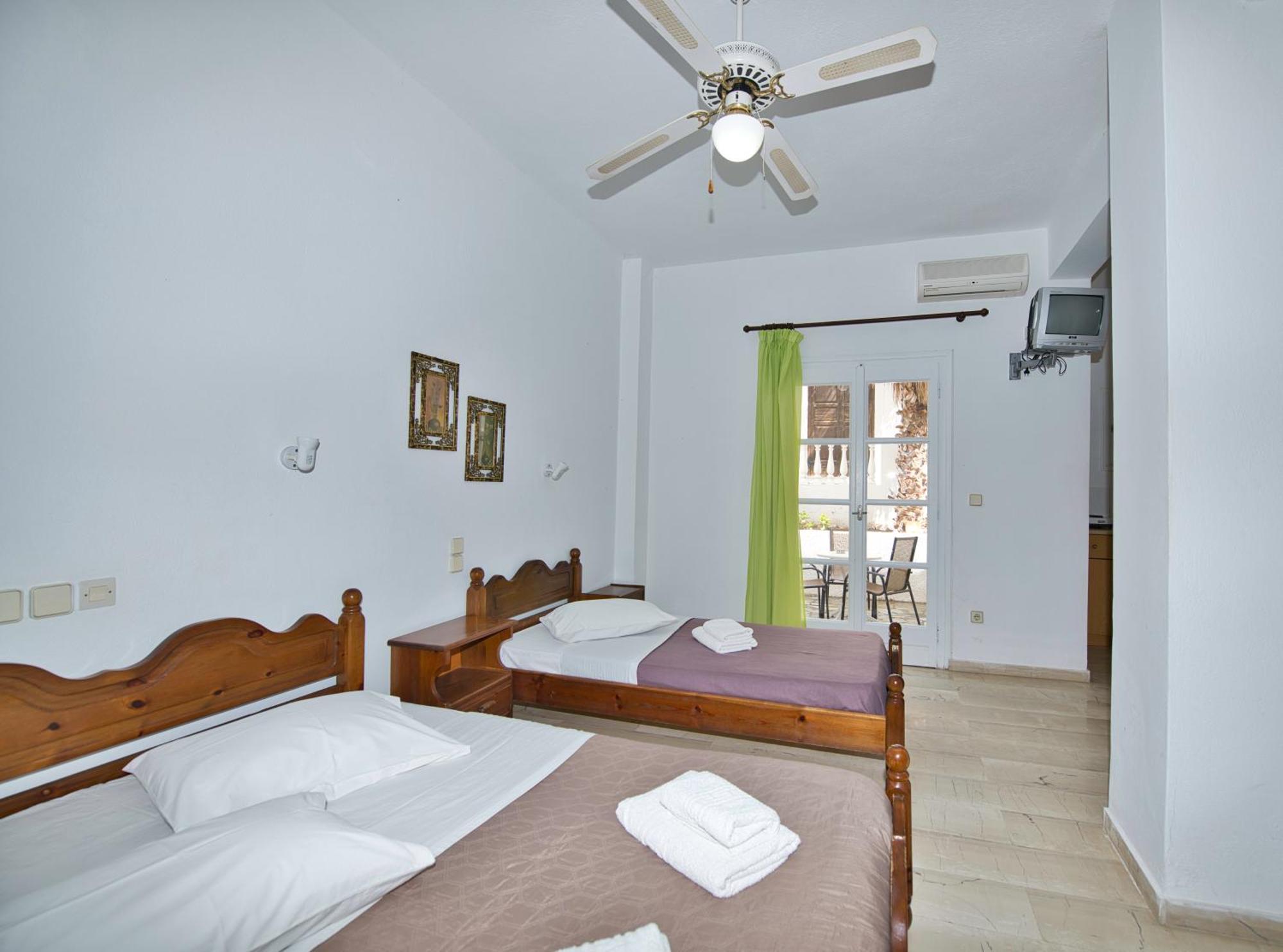 Ira Apartments Kamári 외부 사진